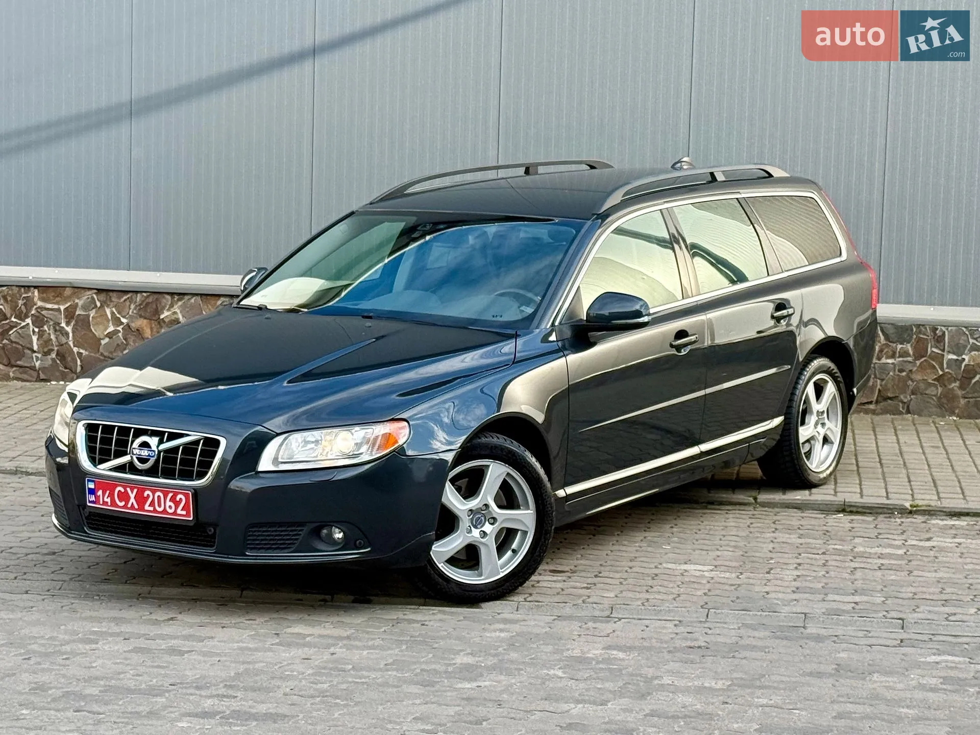 Volvo V70, 2012