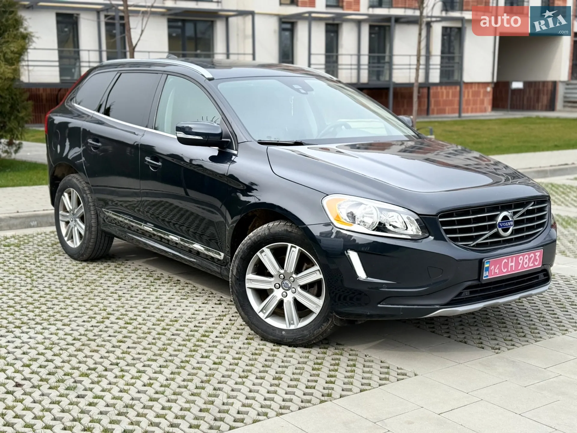 Volvo XC60, 2016