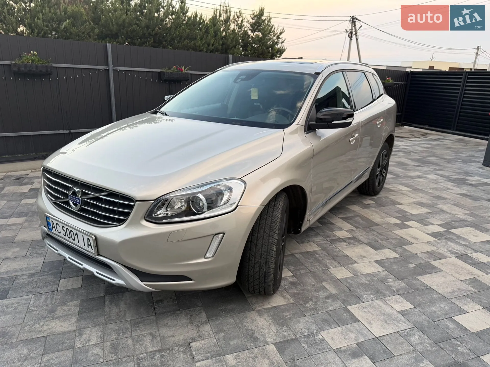Volvo XC60, 2016