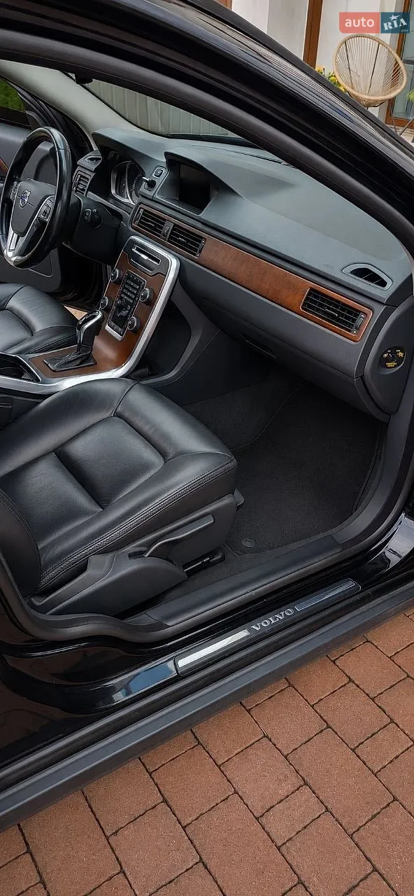 Volvo XC70, 2013