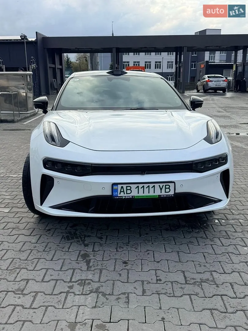 Zeekr 001, 2024