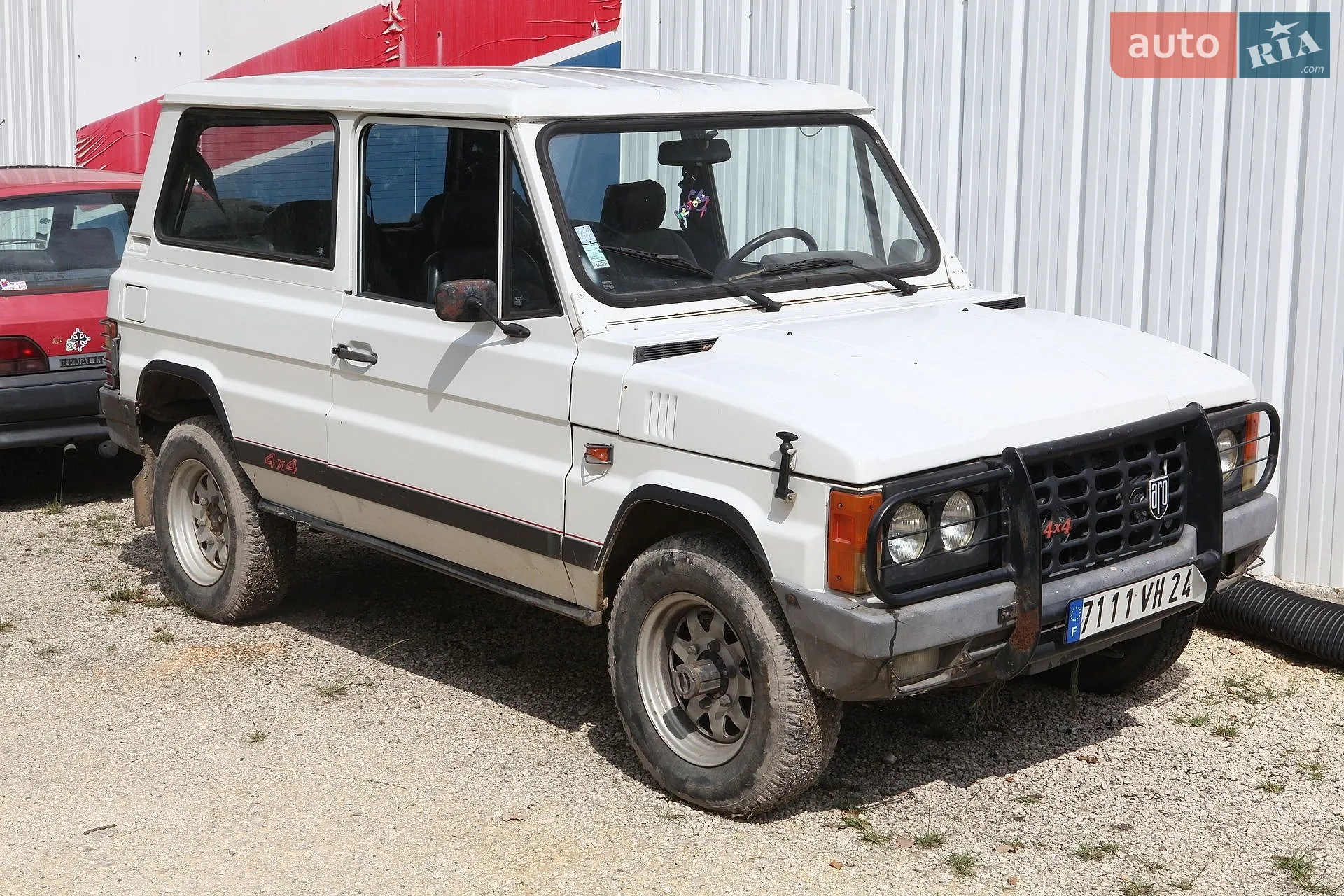 Aro 104, 1998