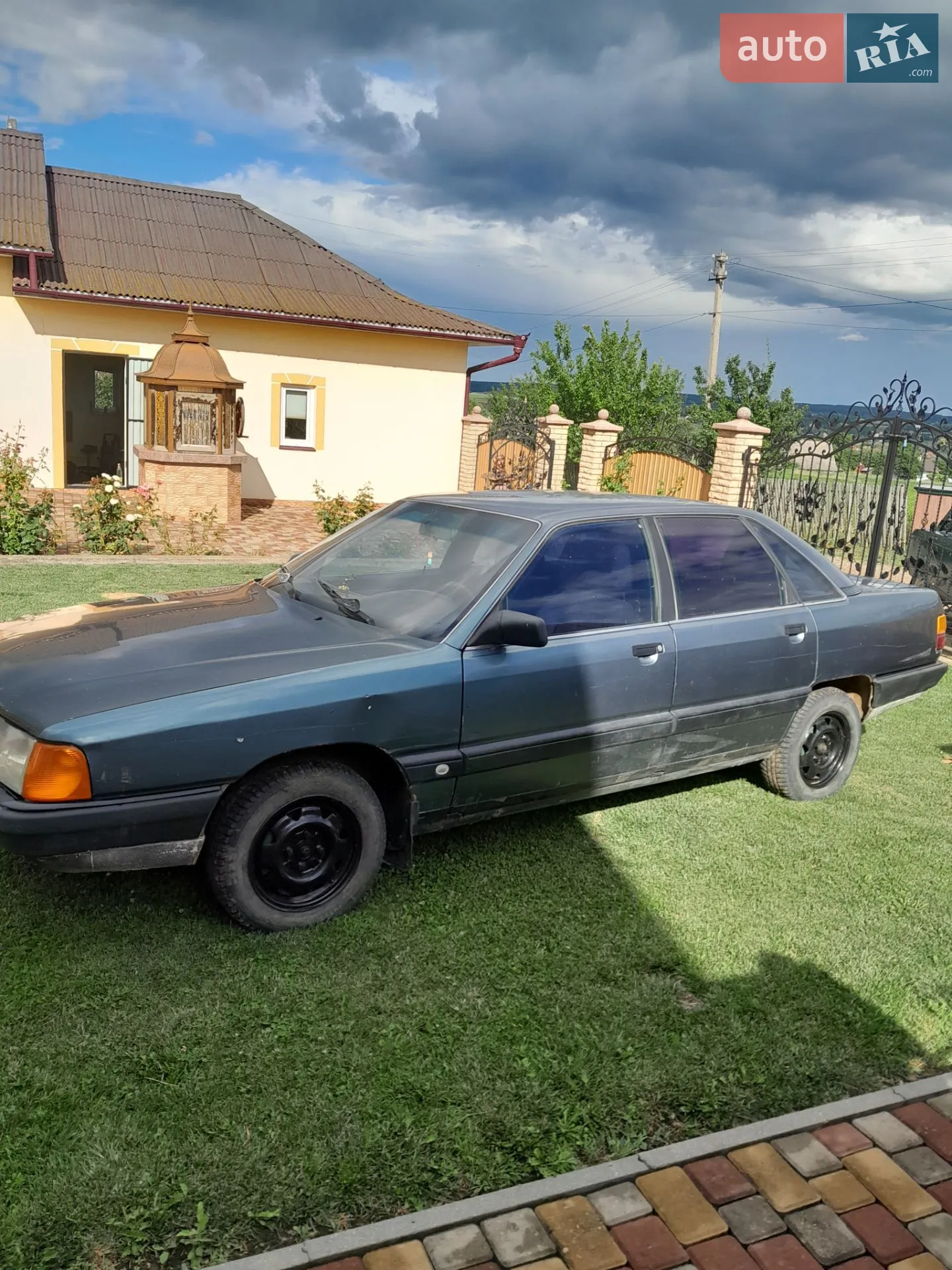 Audi 100, 1989