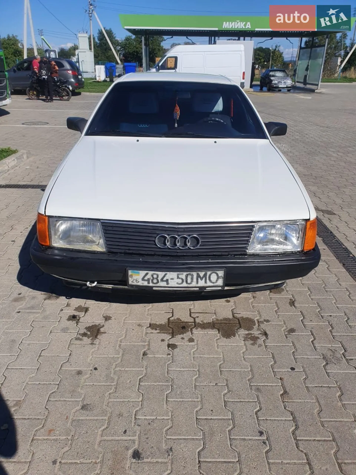 Audi 100, 1990