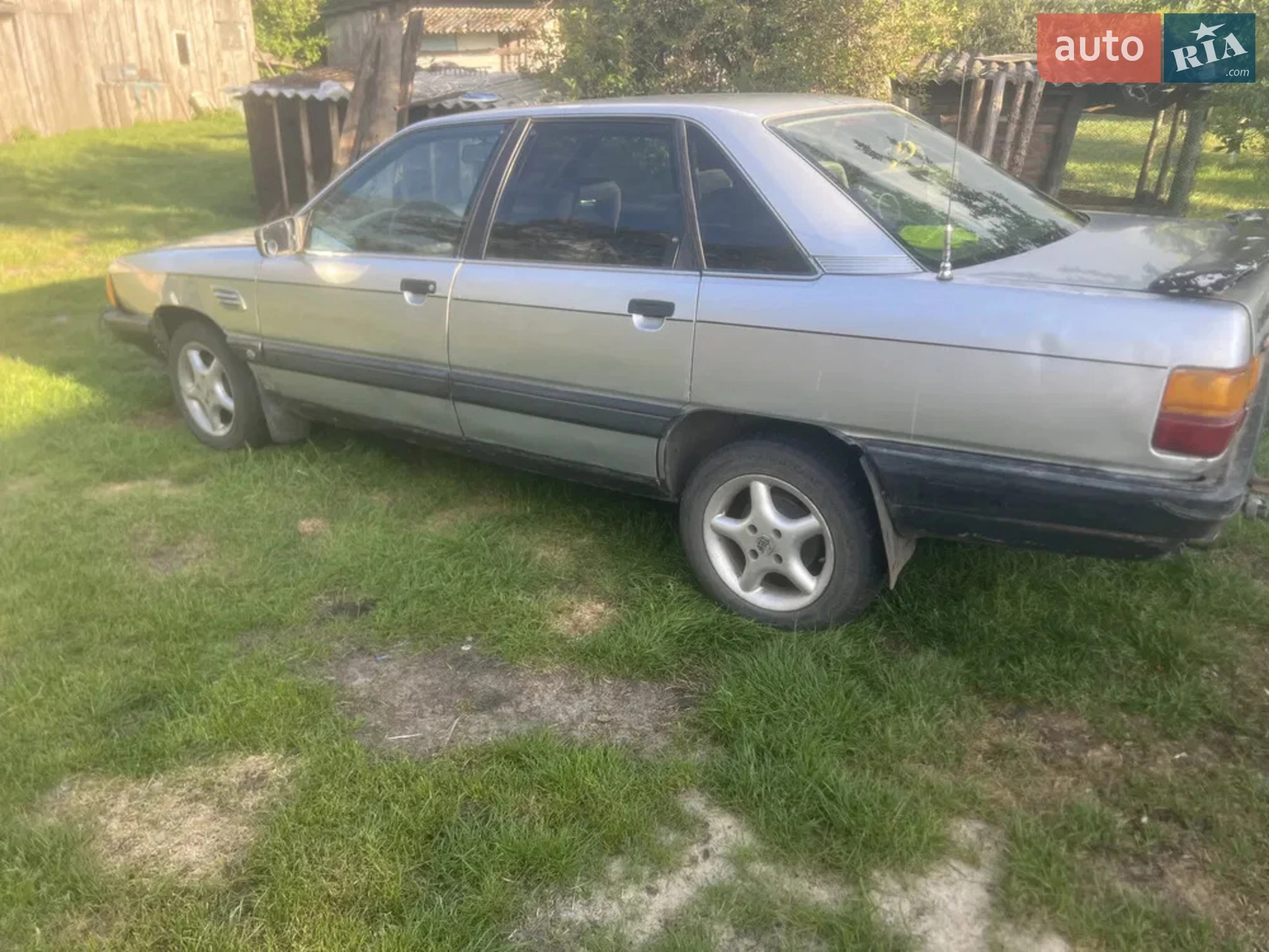 Audi 100, 1988
