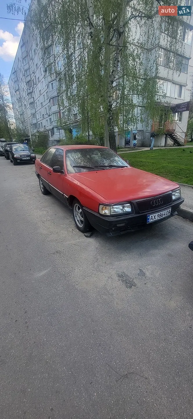 Audi 100, 1985