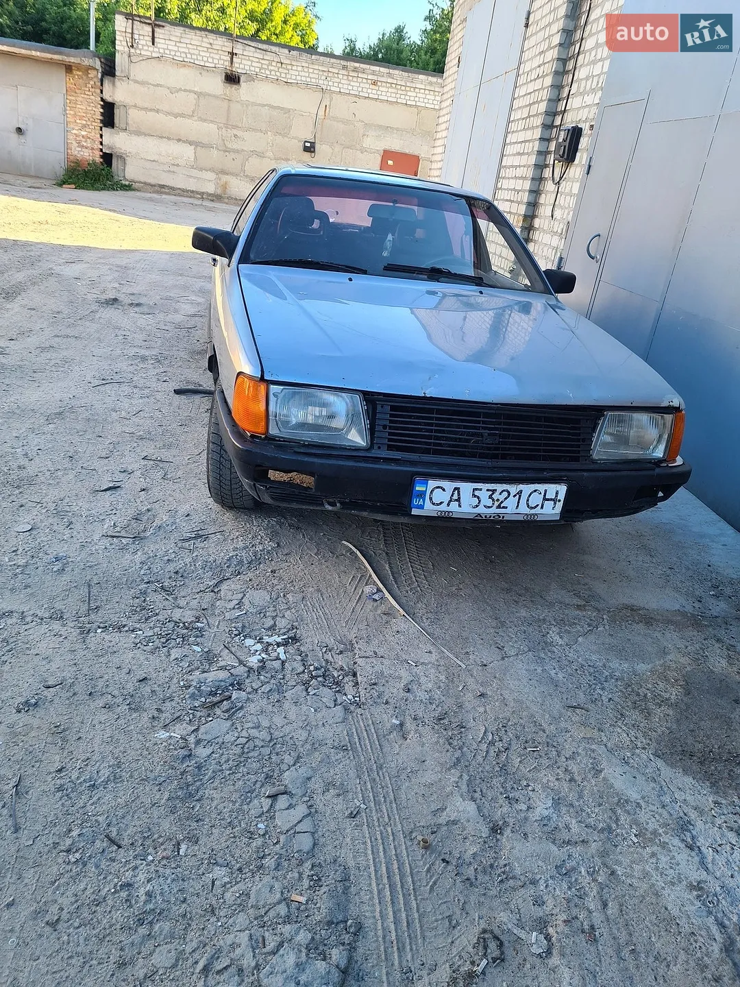 Audi 100, 1985
