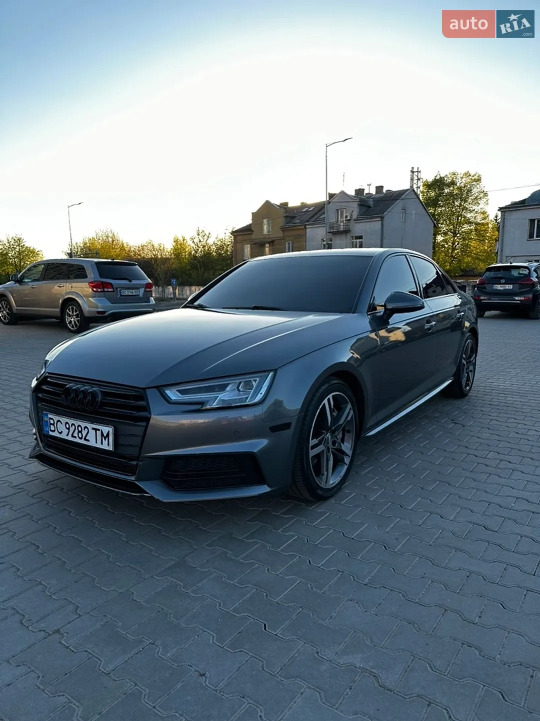 Audi A4 2018 — 1