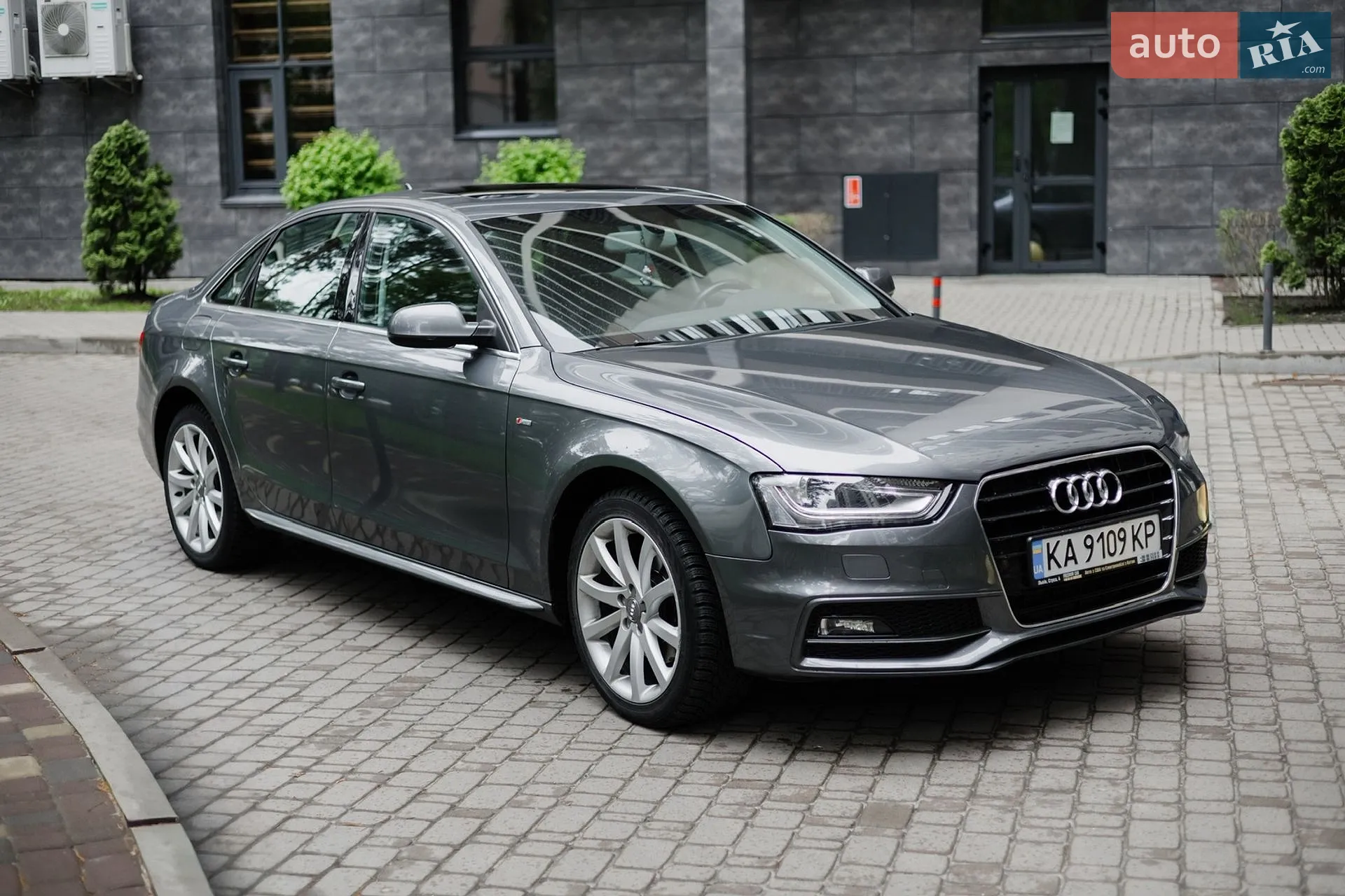 Audi A4, 2014