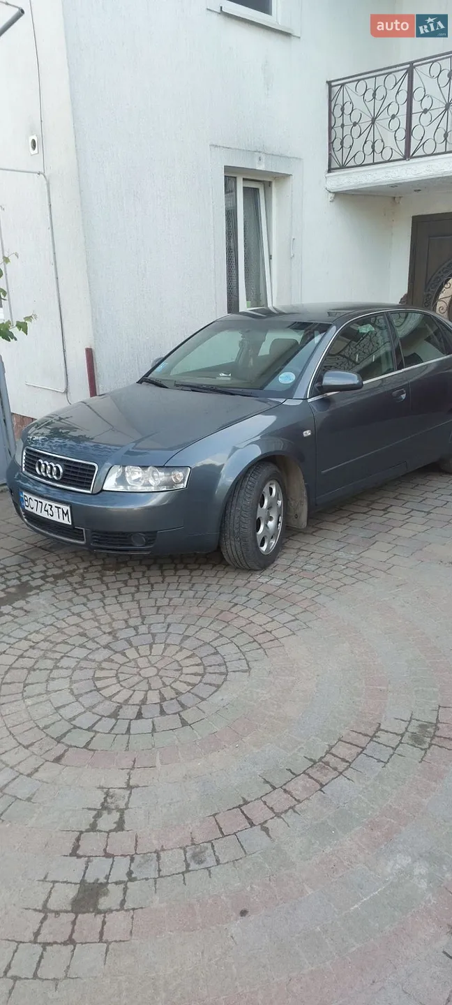 Audi A4 2001 — 1