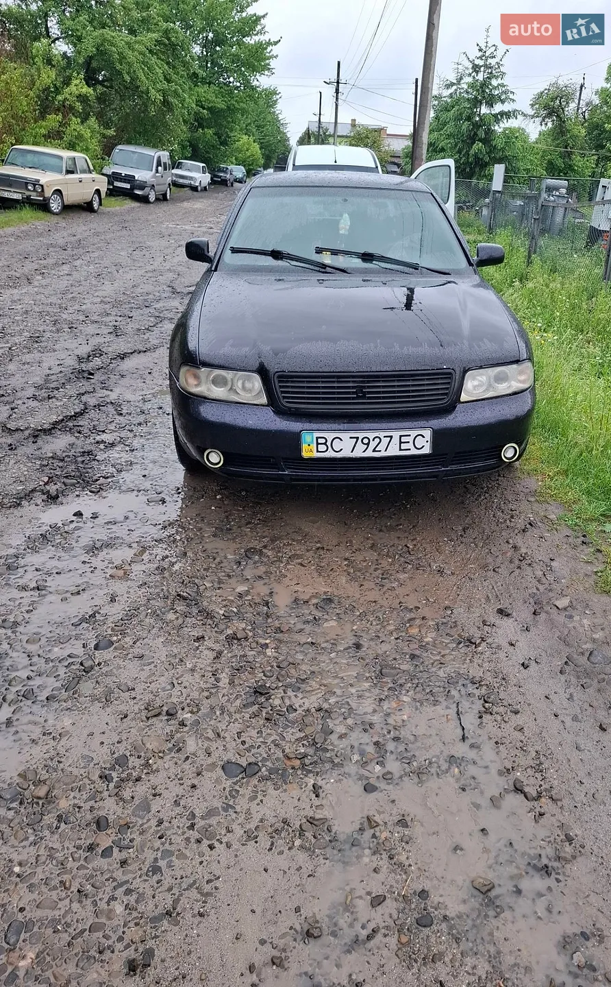 Audi A4, 1998