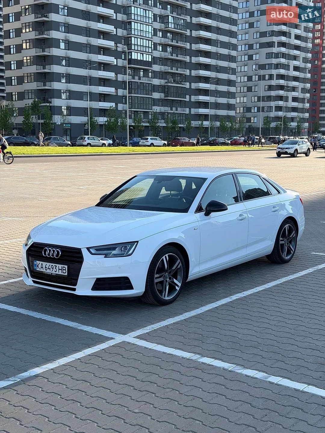 Audi A4, 2016