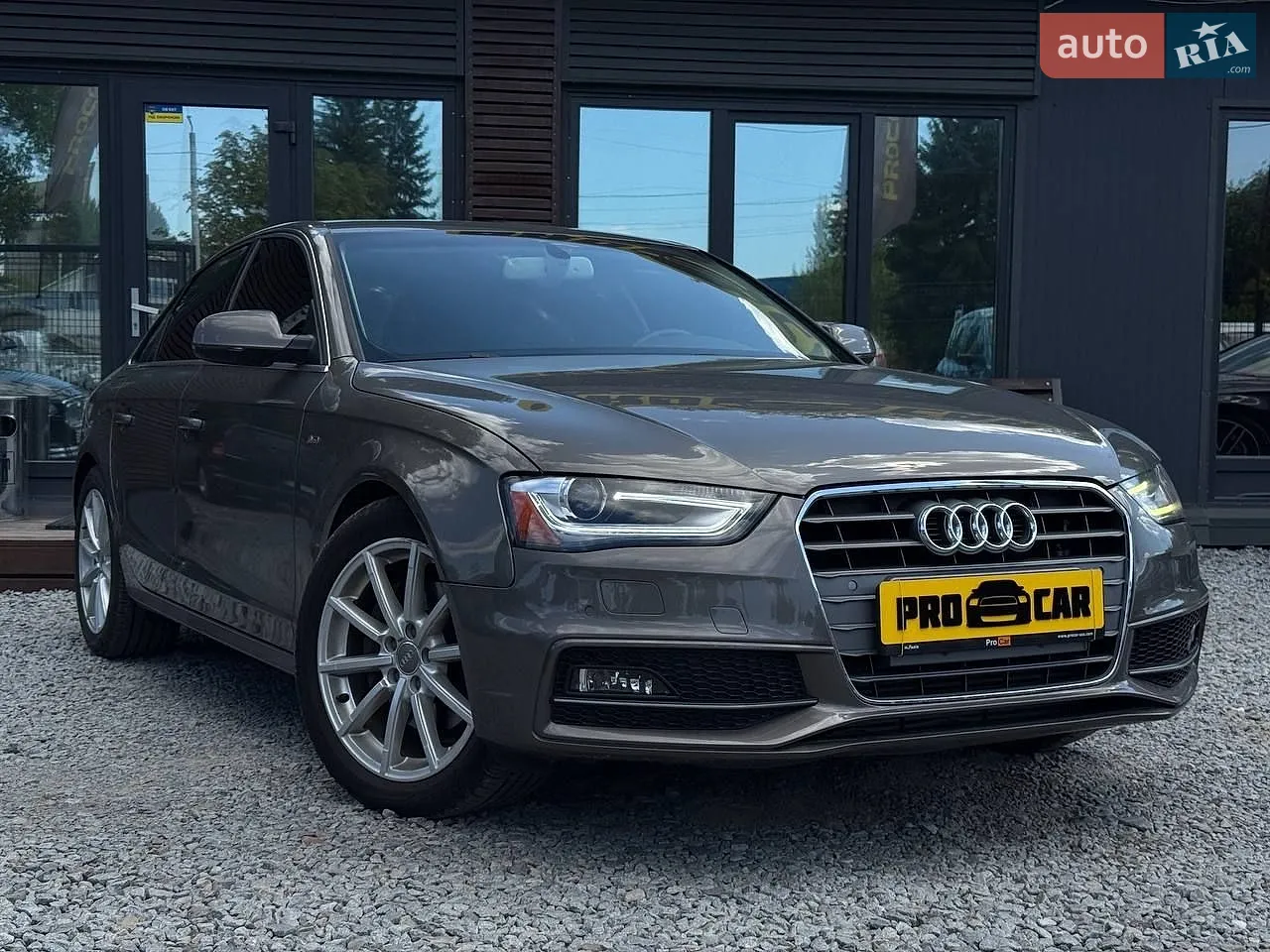 Audi A4, 2014
