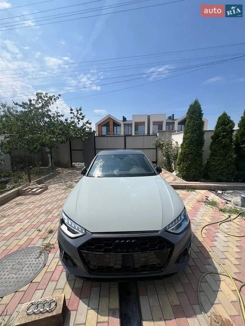 Audi A4, 2021