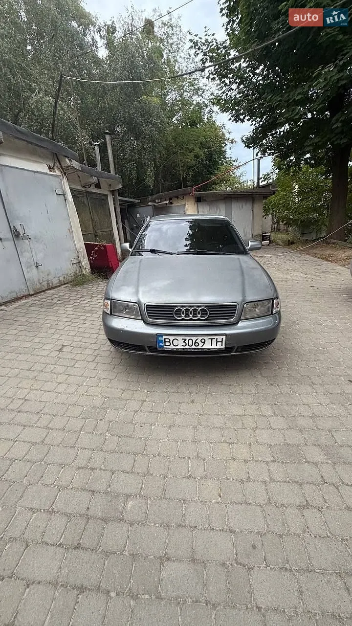 Audi A4, 1996