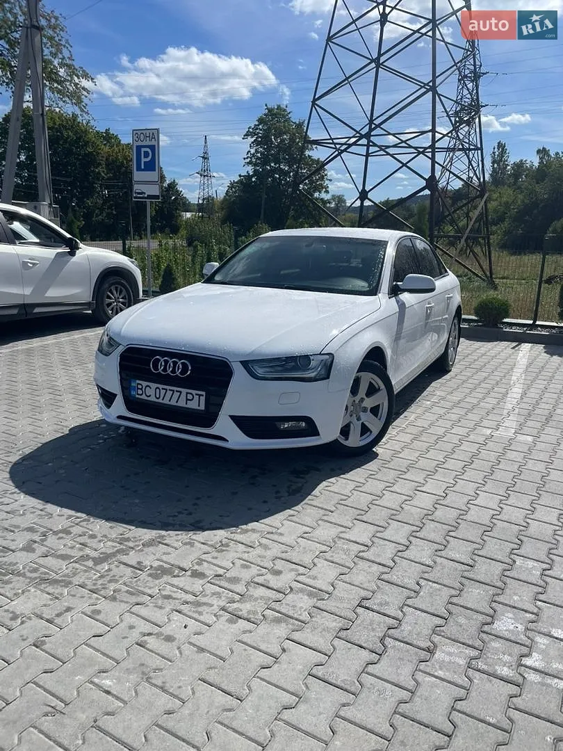 Audi A4, 2012