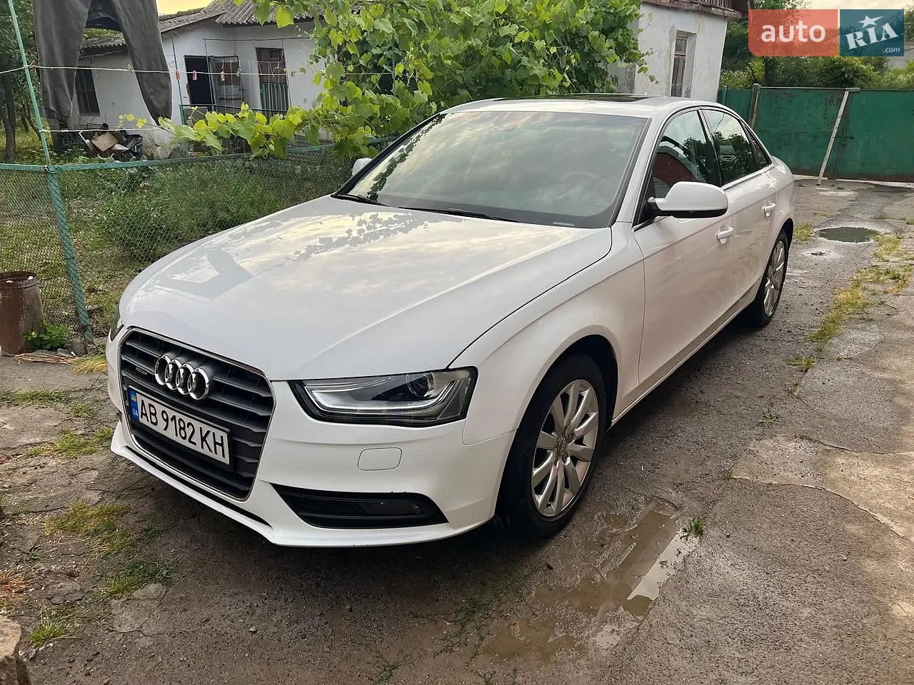 Audi A4, 2014