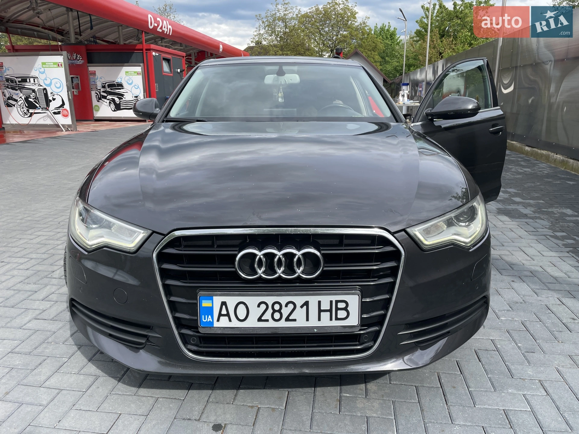 Audi A6 2011 — 1