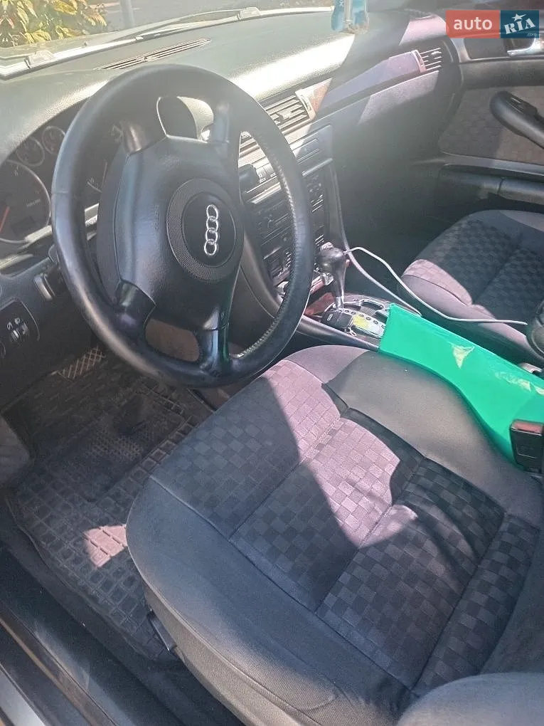 Audi A6, 2000