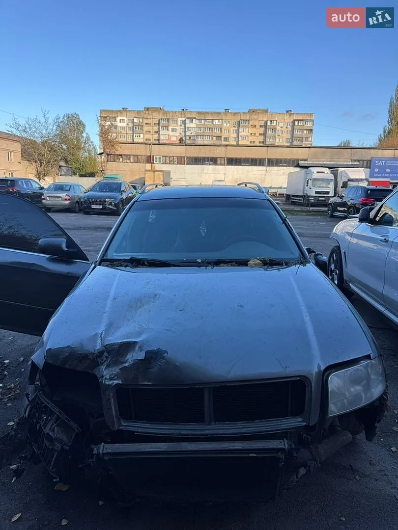 Audi A6, 2001