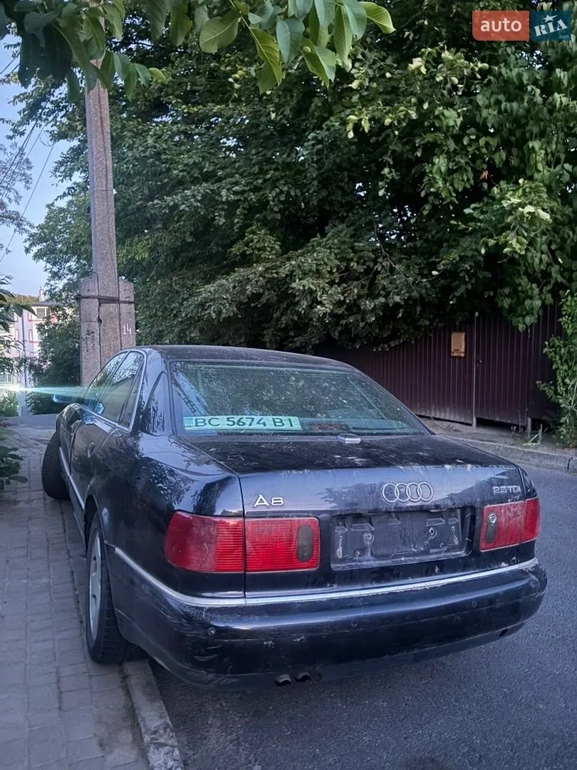 Audi A8, 2001