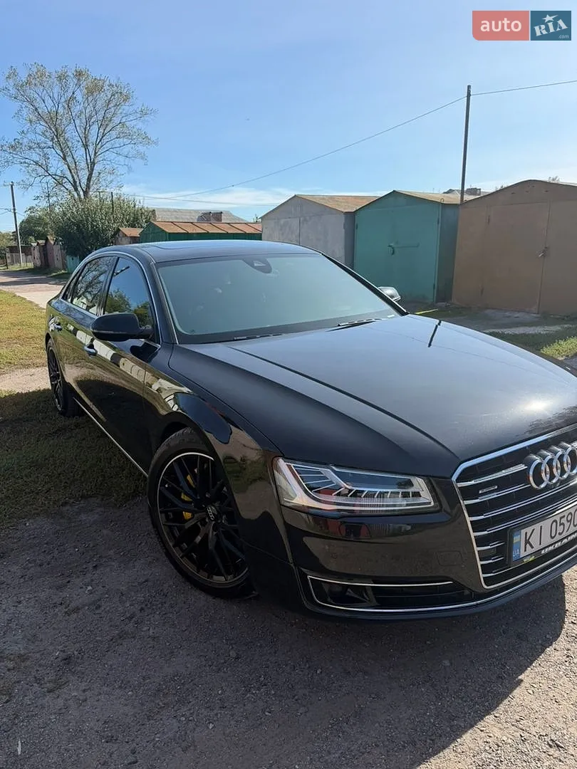 Audi A8, 2015