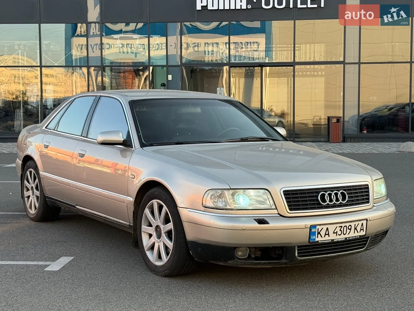 Audi A8, 2000