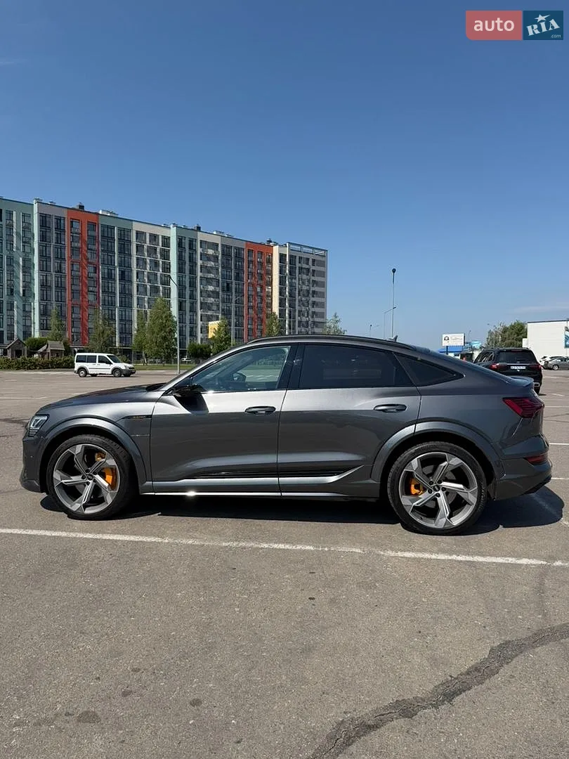 Audi e-tron S Sportback, 2022