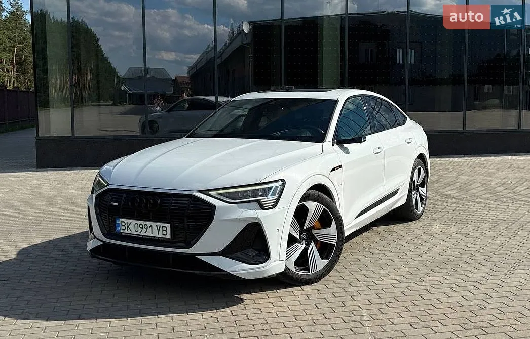 Audi e-tron Sportback, 2020