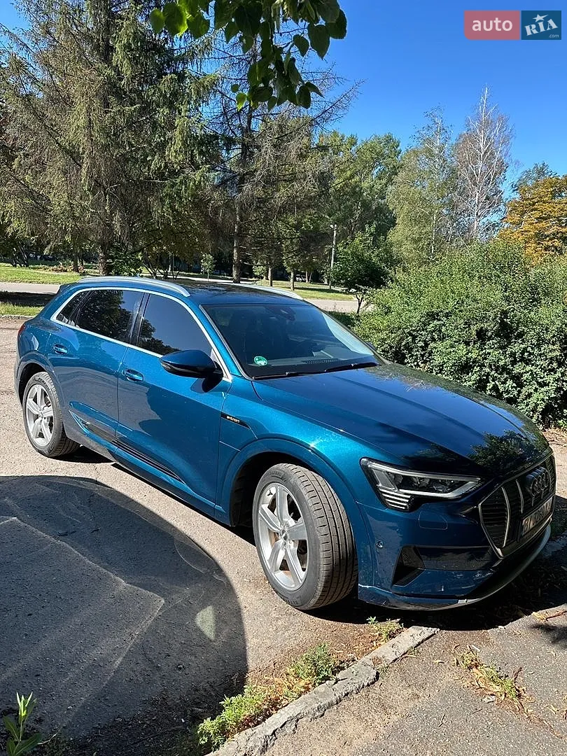 Audi e-tron, 2019