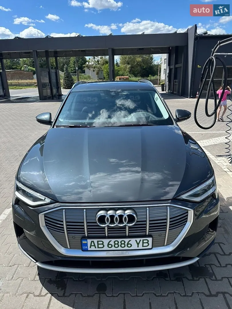 Audi e-tron, 2019