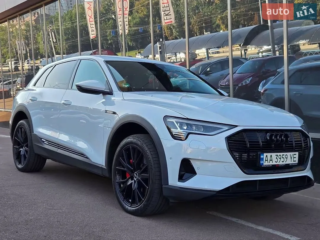 Audi e-tron, 2021