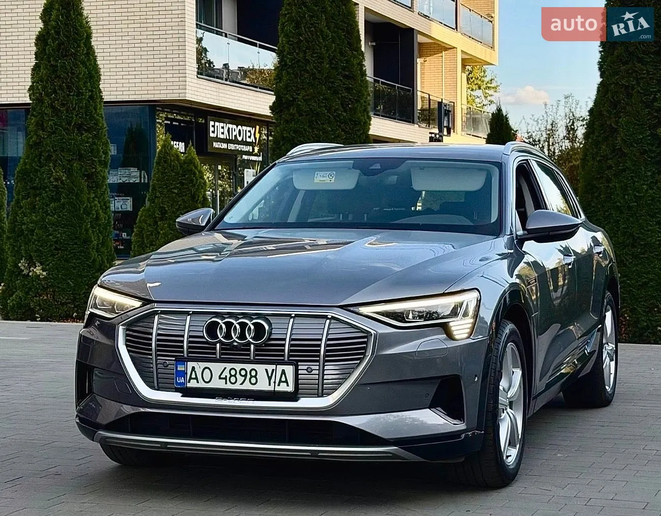 Audi e-tron, 2019