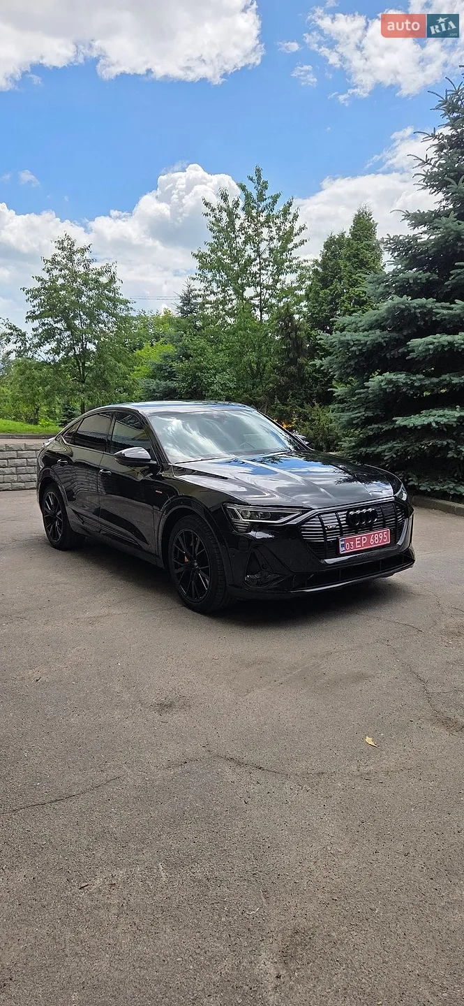 Audi e-tron, 2021