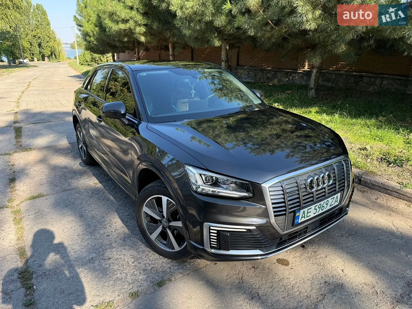 Audi Q2L e-tron, 2021