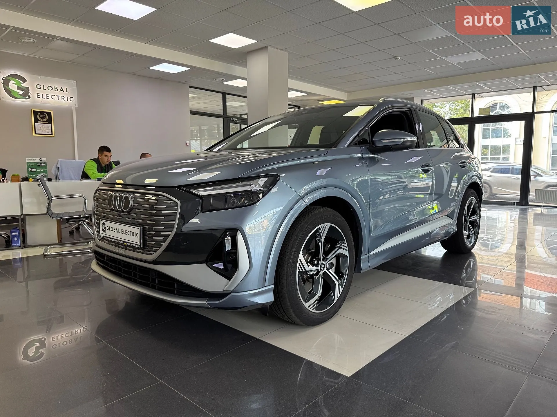 Audi Q4 e-tron, 2024