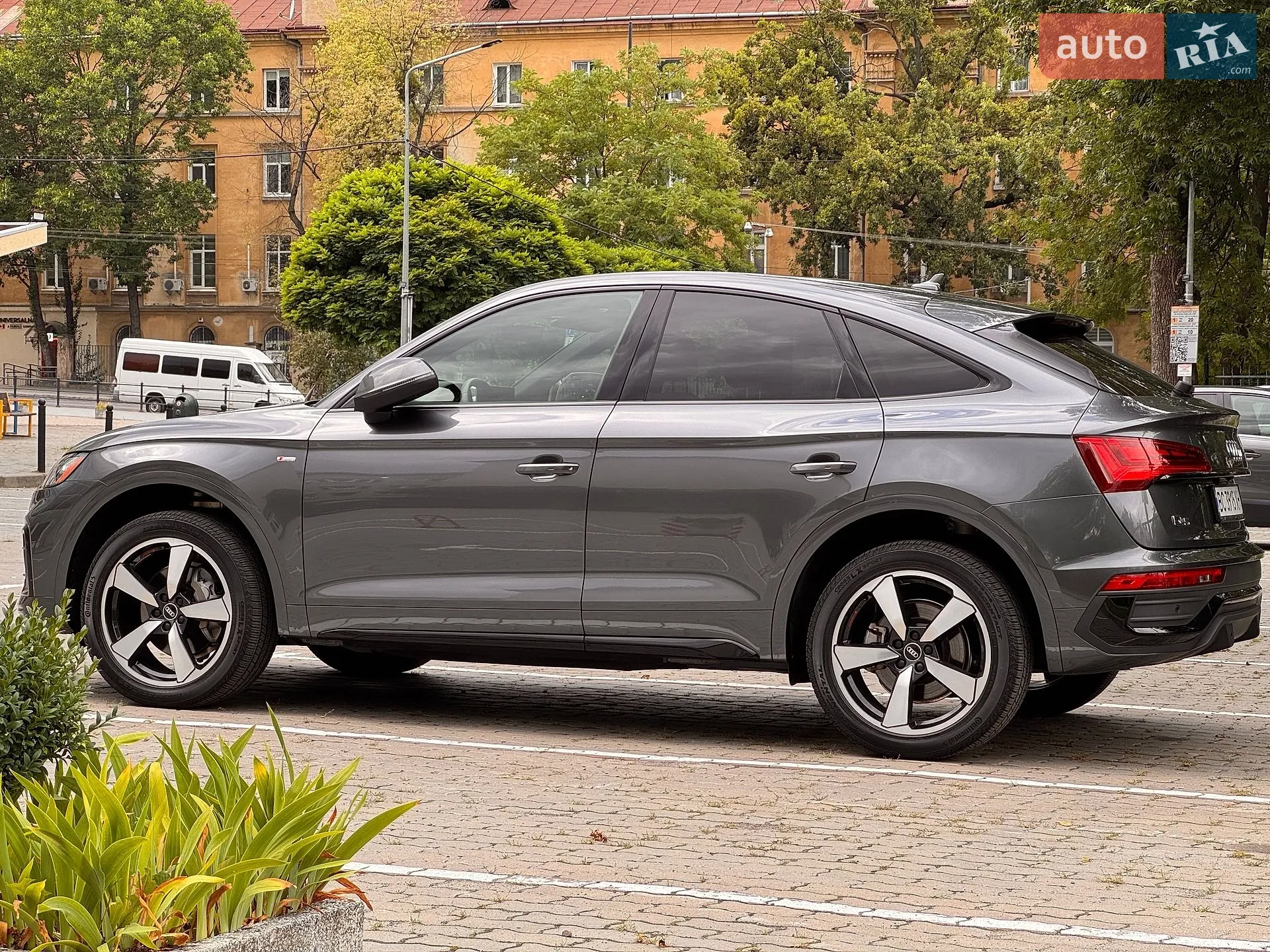 Audi Q5 Sportback, 2021