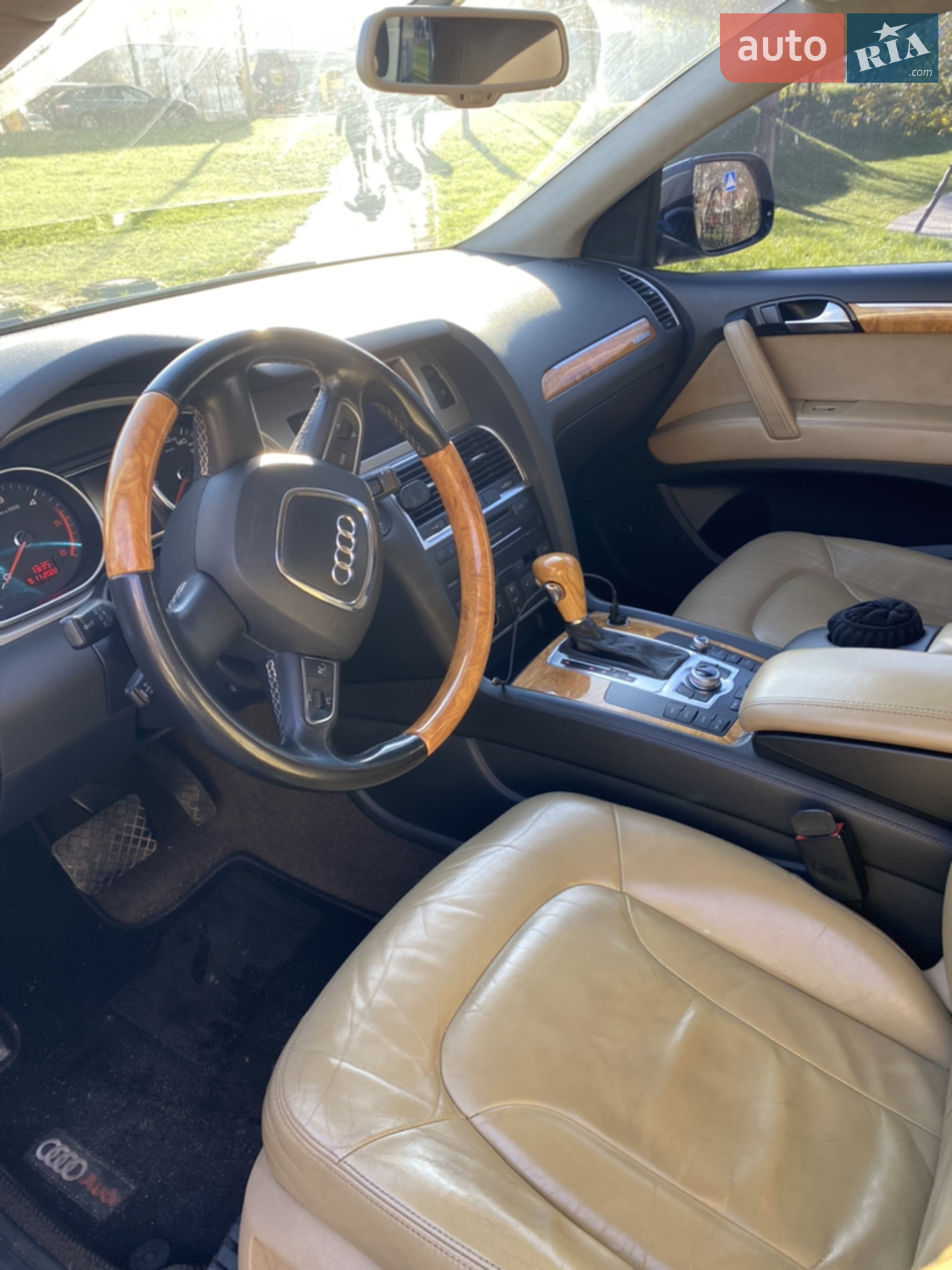 Audi Q7 2012 — 1