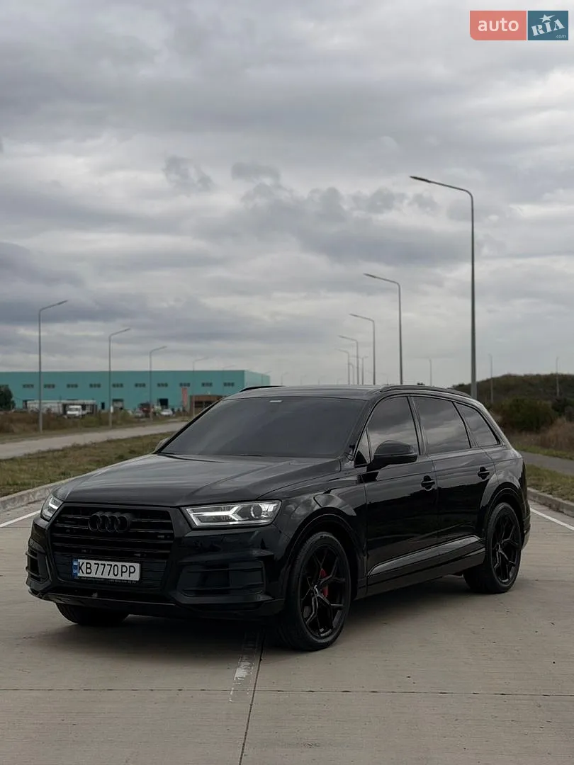 Audi Q7 2015 — 1