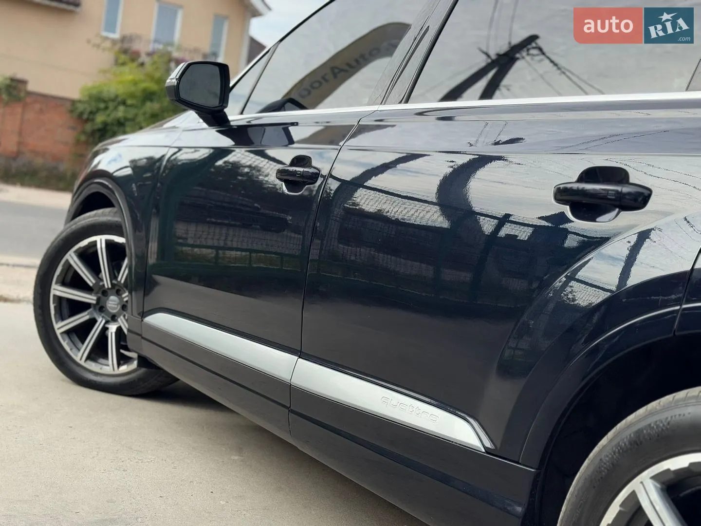 Audi Q7 2017 — 1