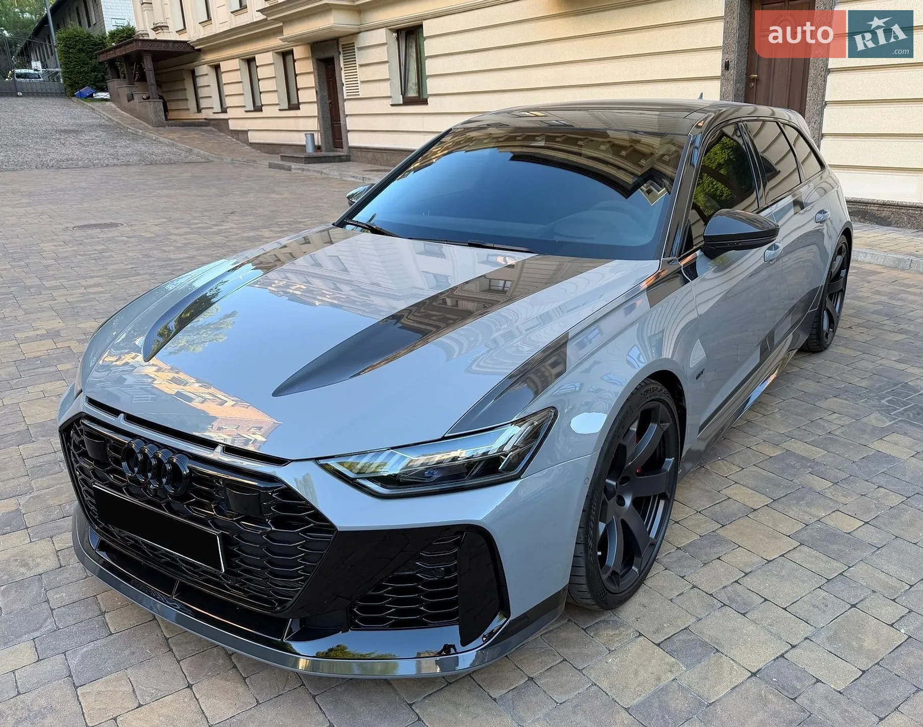 Audi RS6, 2024