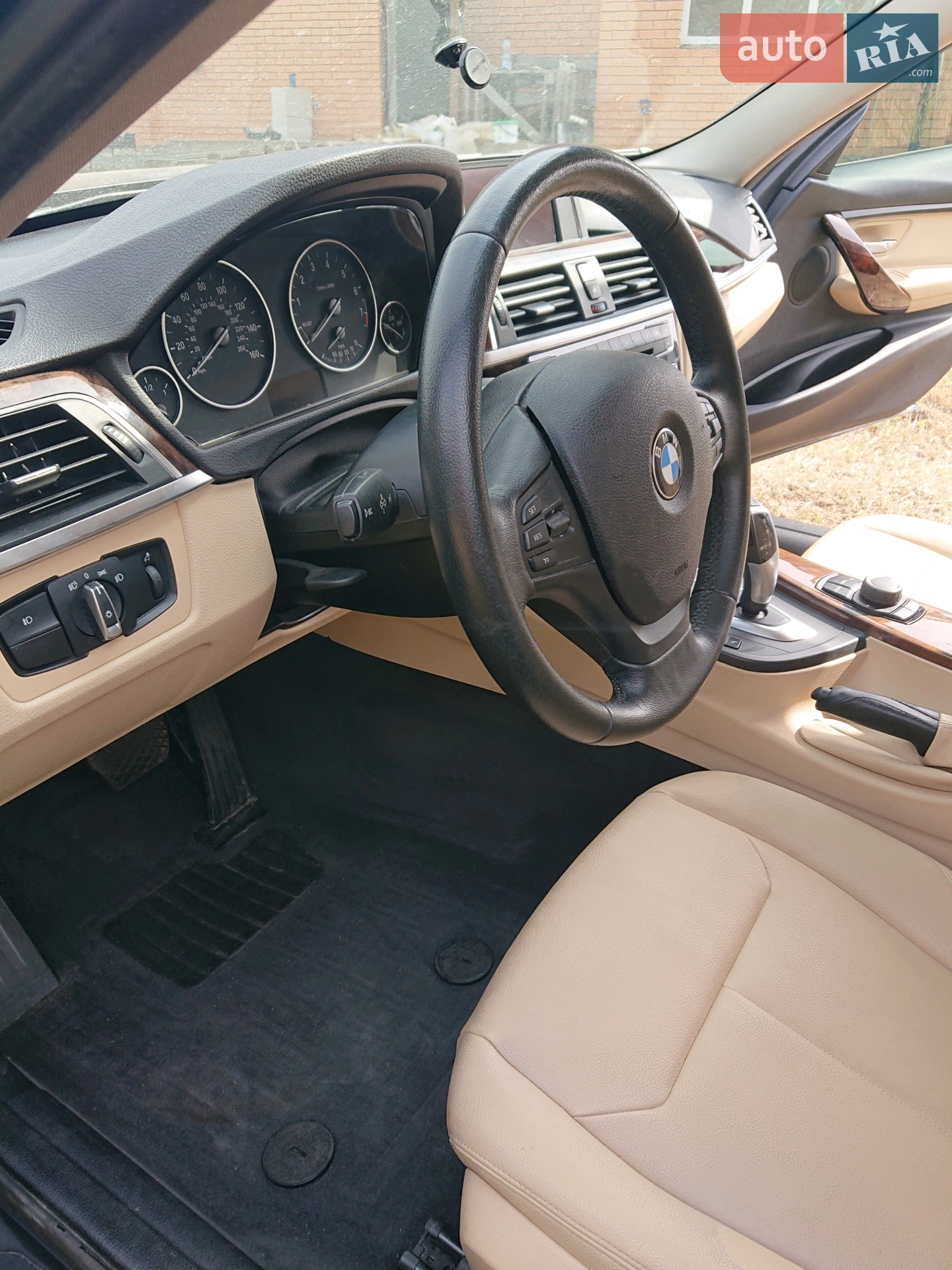 BMW 3 Series, 2016