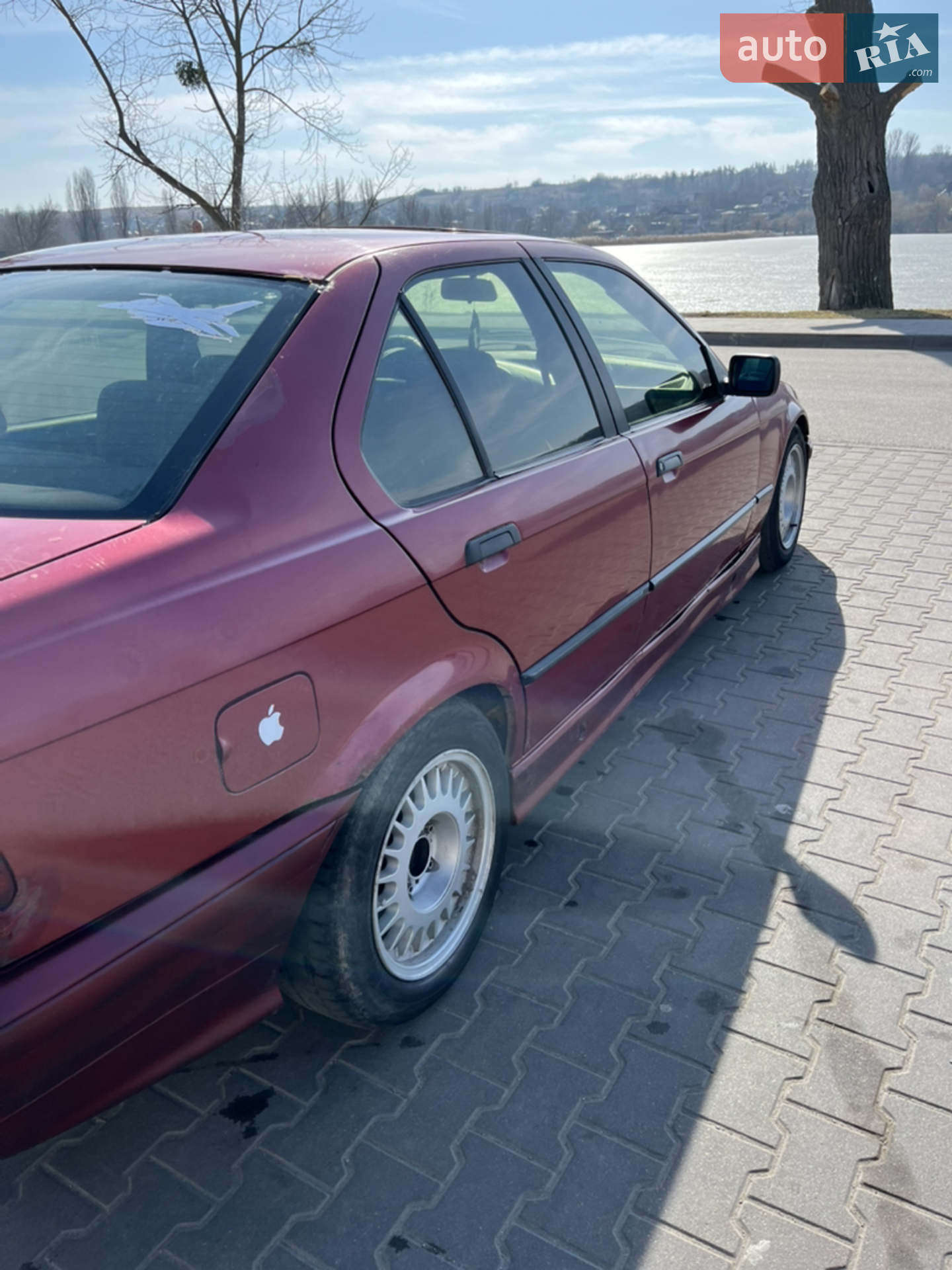 BMW 3 Series, 1992