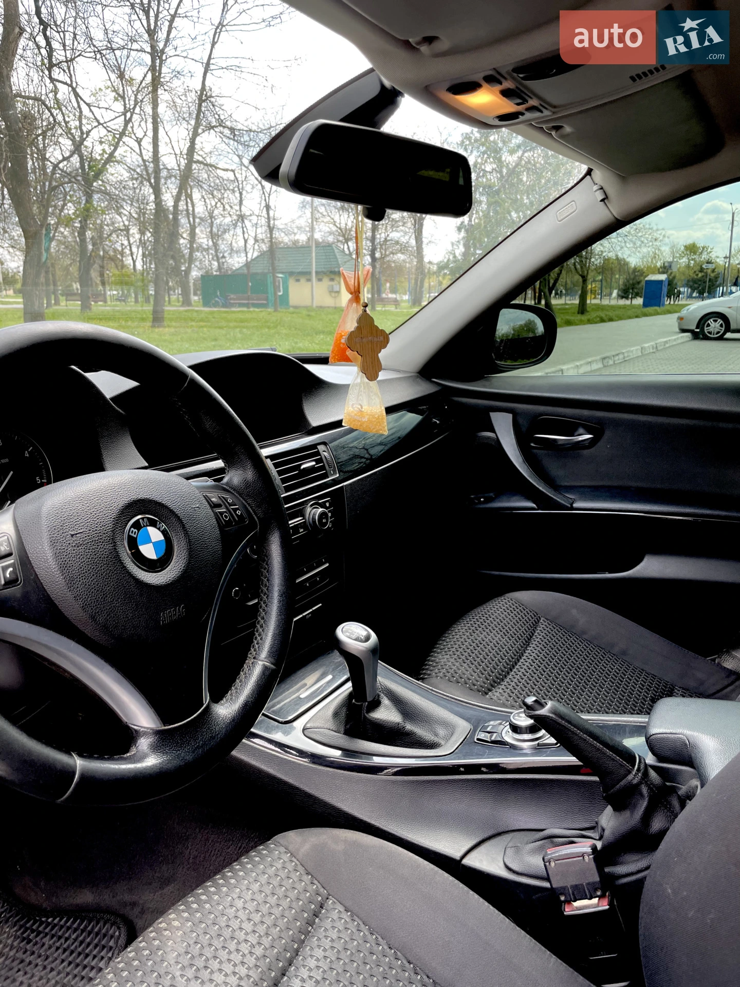 BMW 3 Series, 2011