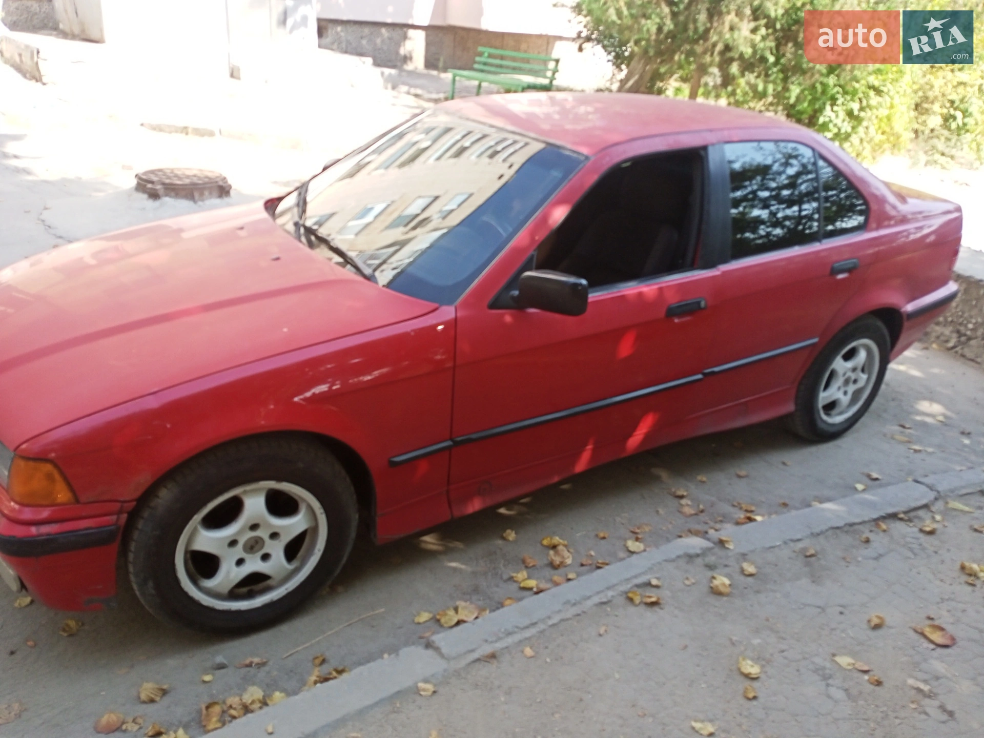 BMW 3 Series, 1992