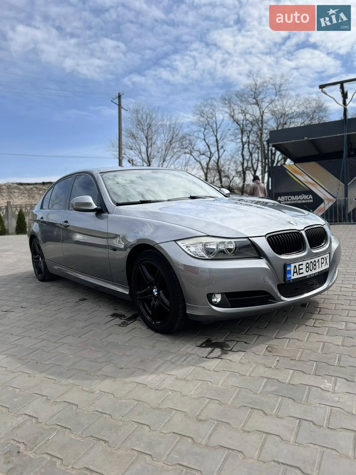 BMW 3 Series, 2009