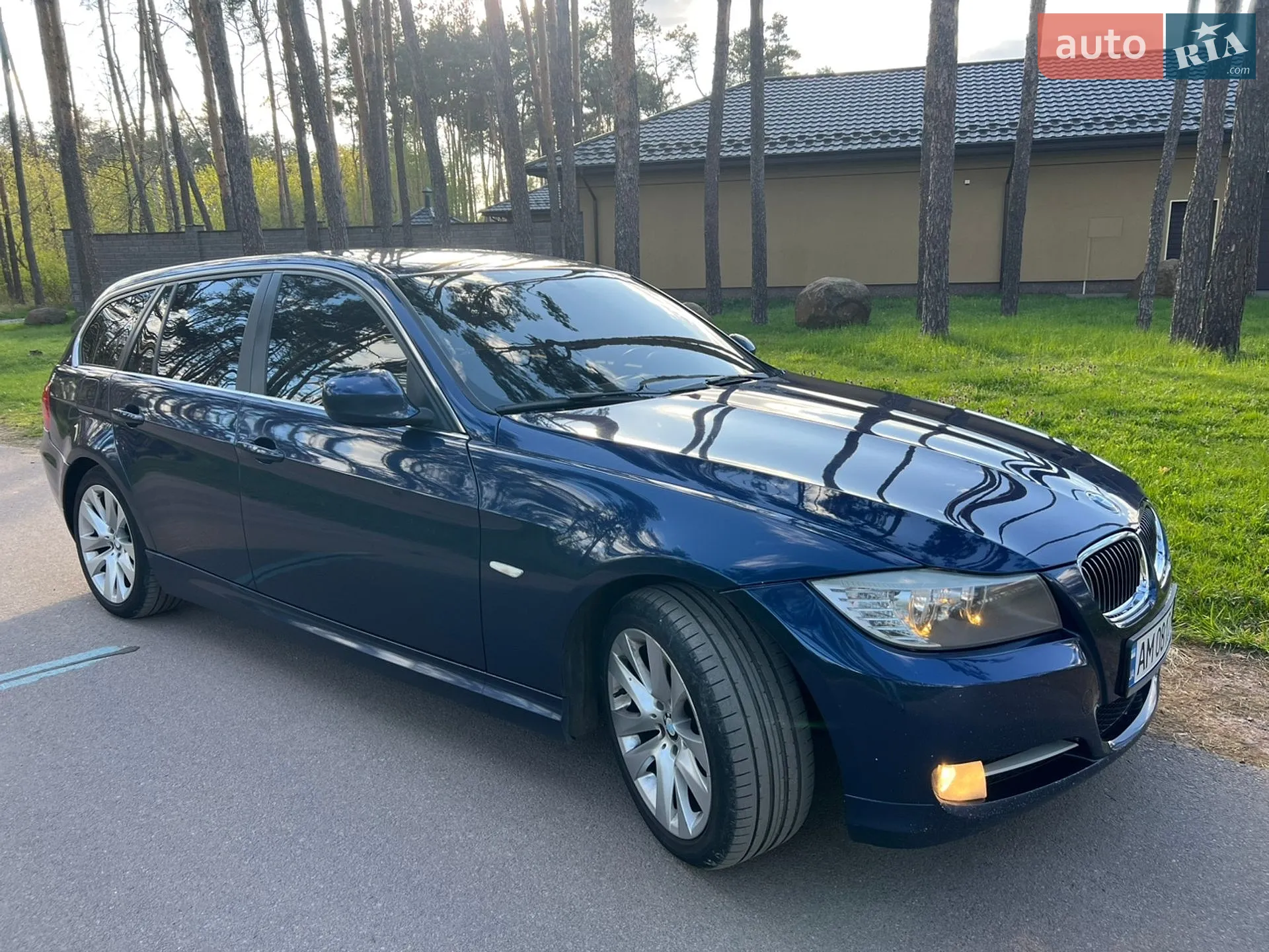 BMW 3 Series, 2010