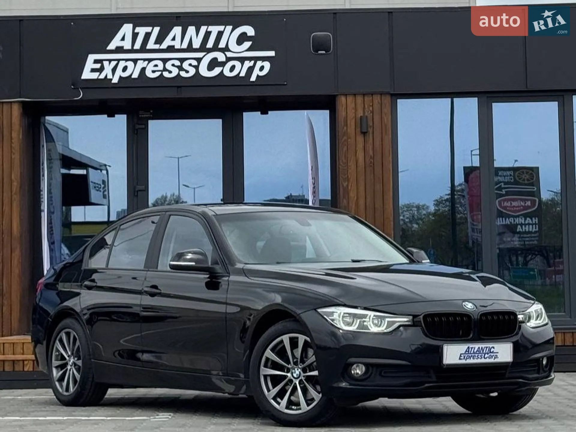 BMW 3 Series, 2016