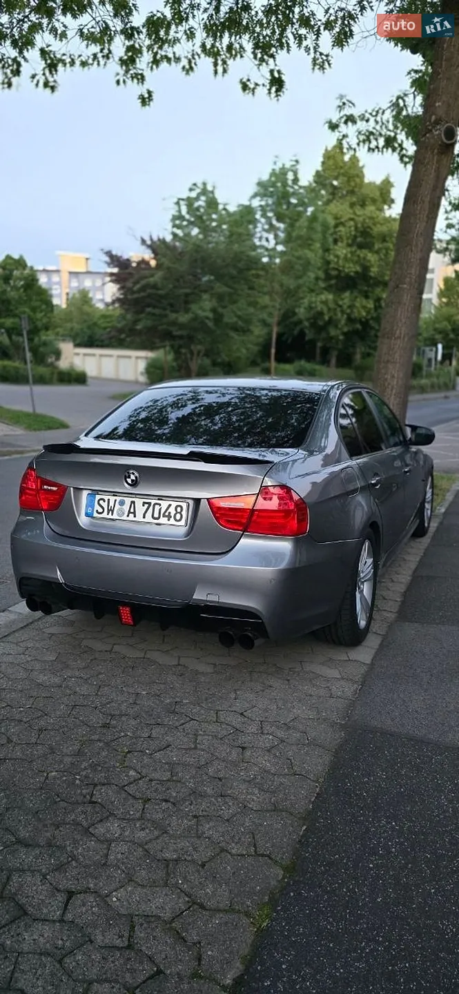 BMW 3 Series, 2009