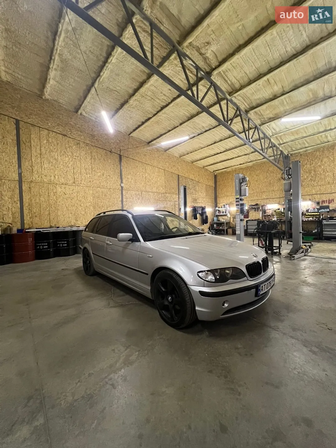 BMW 3 Series, 2004